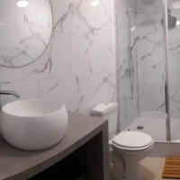 Salle de bain rénovée, appartement vue mer Port-la-Nouvelle